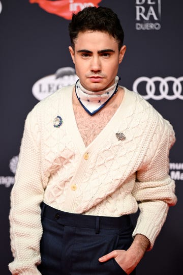 red carpet feroz awards 2024